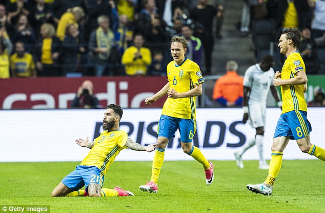 Giroud lập siêu phẩm, Pháp vẫn thua ngược Thụy Điển phút bù giờ - Ảnh 6.