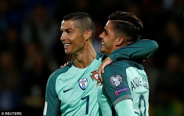 Ronaldo lập cú đúp, Bồ Đào Nha thắng 5 trận liên tiếp - Ảnh 4.