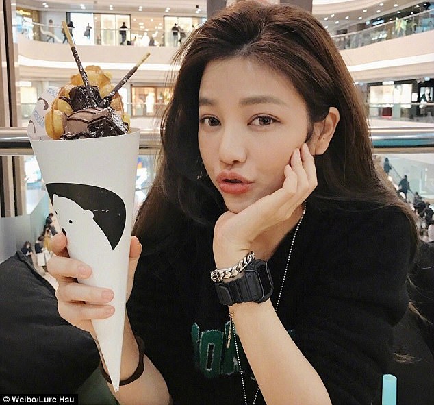 Tin nổi kh&ocirc;ng? Gương mặt trẻ đẹp kh&ocirc;ng tỳ vết c&ugrave;ng th&acirc;n h&igrave;nh nuột n&agrave; n&agrave;y l&agrave; của người phụ nữ đ&atilde; 41 tuổi - Ảnh 5.