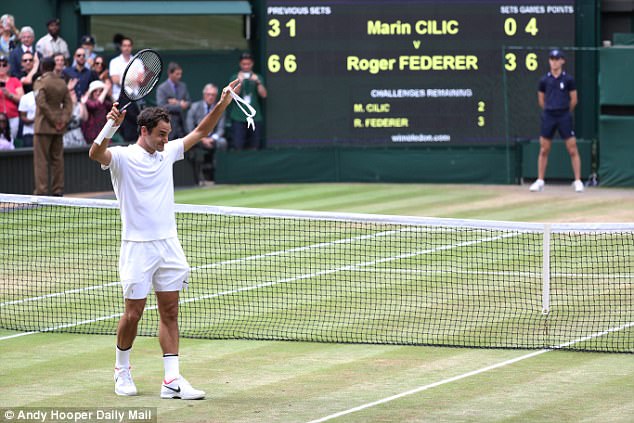 Federer bật khóc giây phút nhìn thấy bốn nhóc tì đáng yêu - Ảnh 2.