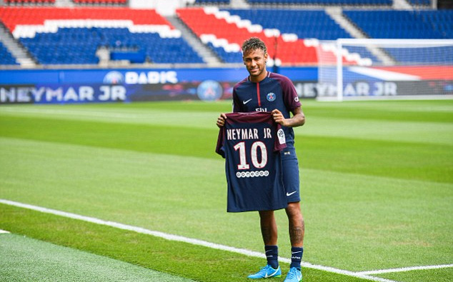 Neymar ra mắt PSG: Tôi không đến đây vì tiền - Ảnh 1.