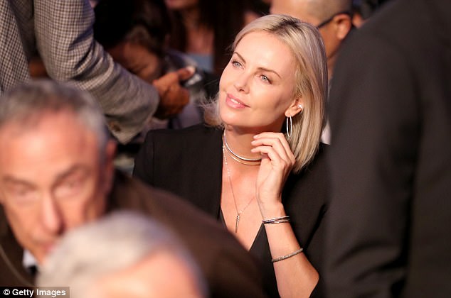 Di Caprio, J-Lo và dàn sao khủng đến xem trận Mayweather - McGregor - Ảnh 4.