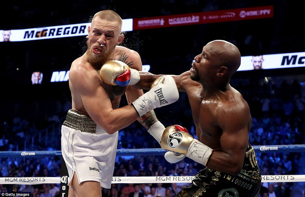 McGregor thừa nhận trận đấu với Mayweather là trò diễn xiếc kiếm tiền - Ảnh 2.