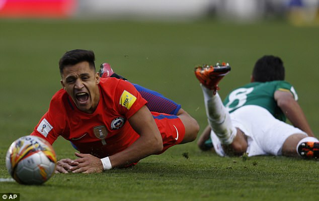 Wenger: Arsenal trả giá đắt vì không bán Sanchez - Ảnh 1.