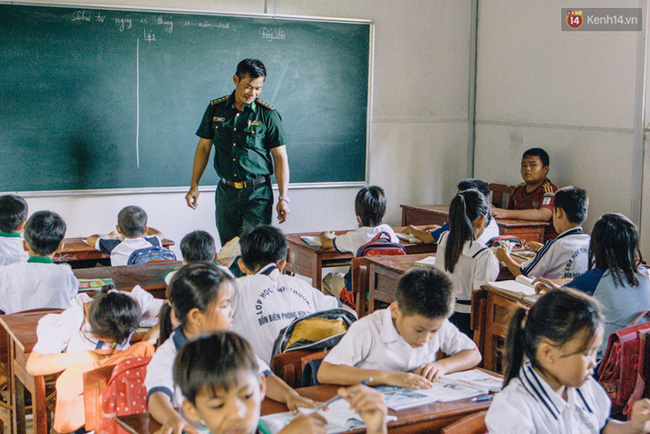 Humans Of Hanoi và chiến dịch gây quỹ nghĩa tình gửi đến những em học trò của thầy Trần Bình Phục - Ảnh 4.