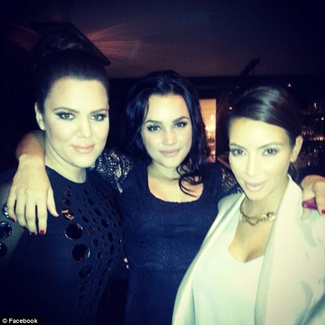 Hóa ra chị em Kardashian còn có một cô em họ với nhan sắc quyến rũ không kém Kendall - Ảnh 7.