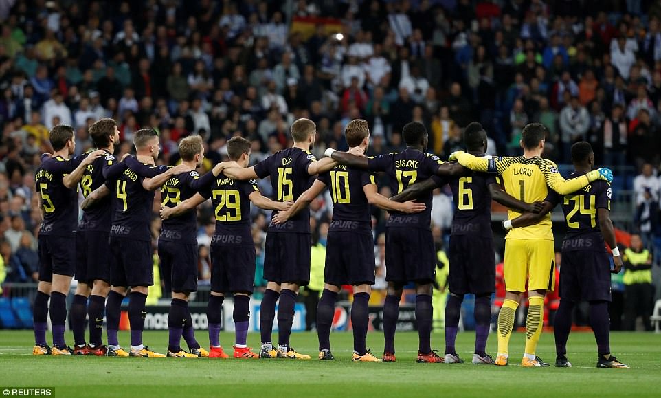 Ronaldo ghi bàn trên chấm penalty, Real Madrid thoát thua Tottenham - Ảnh 3. Ronaldo ghi bàn trên chấm penalty, Real Madrid thoát thua Tottenham - Ảnh 3.