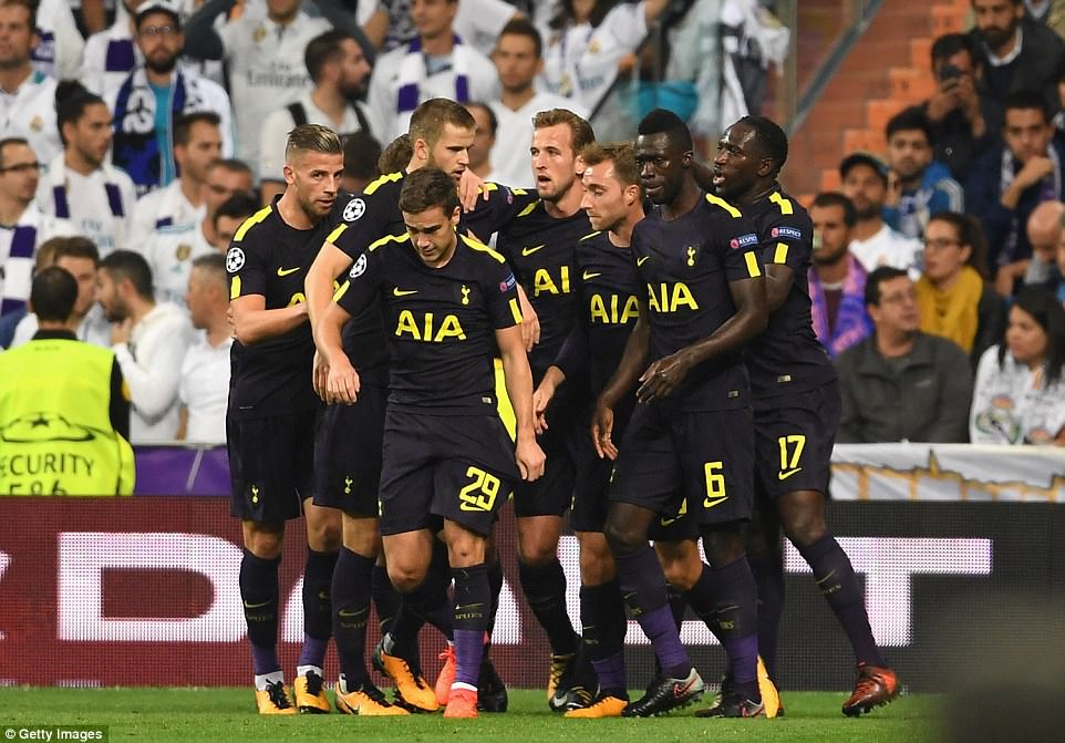 Ronaldo ghi bàn trên chấm penalty, Real Madrid thoát thua Tottenham - Ảnh 9. Ronaldo ghi bàn trên chấm penalty, Real Madrid thoát thua Tottenham - Ảnh 9.