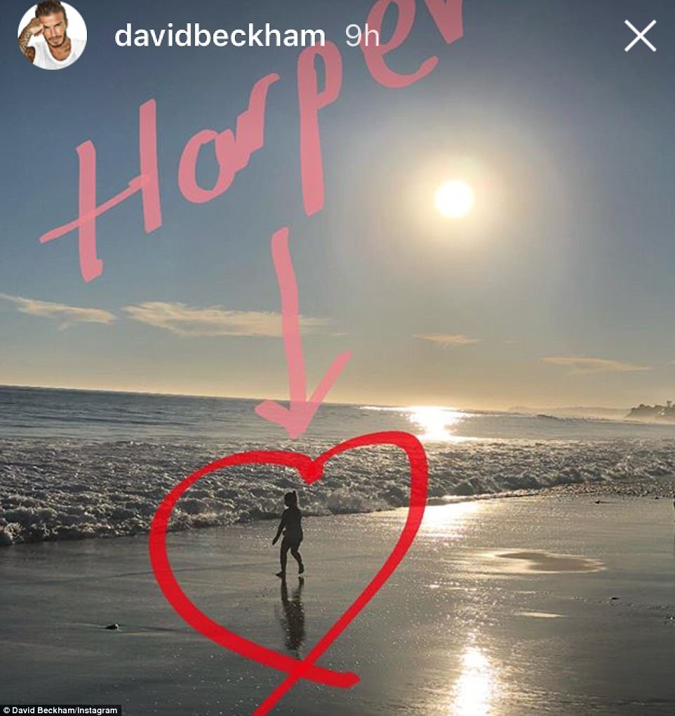 Harper giờ đã 6 tuổi nhưng với Beckham thì vẫn luôn là em bé nhỏ nhắn cần được bế bồng - Ảnh 8. Harper giờ đã 6 tuổi nhưng với Beckham thì vẫn luôn là em bé nhỏ nhắn cần được bế bồng - Ảnh 8.