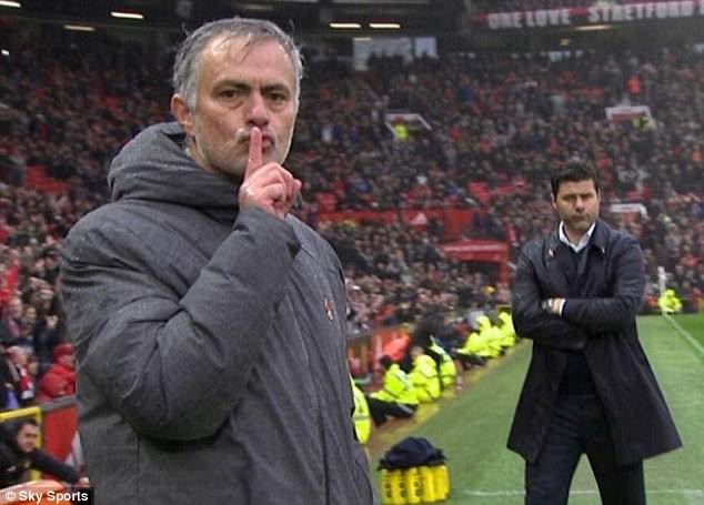 Mourinho cần làm Man City im lặng chứ không phải… fan Man Utd - Ảnh 1.