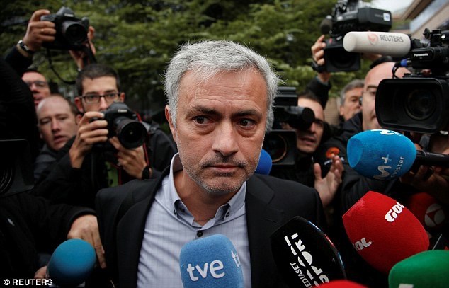 Mourinho nộp 3 triệu bảng sau khi hầu tòa, thoát tội trốn thuế - Ảnh 1.