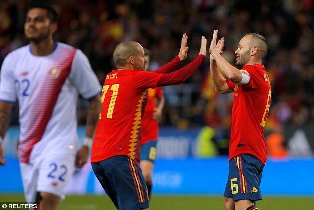 Sao Ngoại hạng Anh tỏa sáng, Tây Ban Nha giành chiến thắng 5 sao - Ảnh 11.