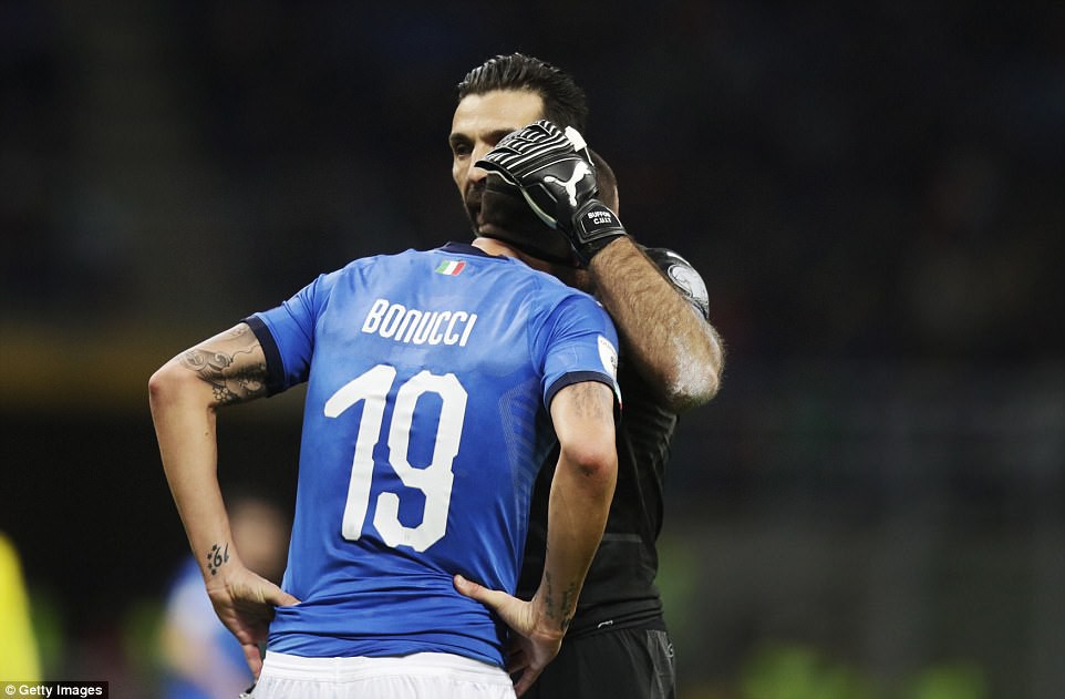 Đội tuyển Italia: Thôi thà gục hẳn còn hơn sống lay lắt - Ảnh 1.
