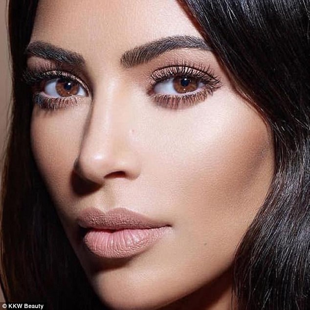 Lần đầu tiên Kim Kardashian khỏa thân đầy nghệ thuật, vừa đẹp vừa sang mà chẳng hề phản cảm - Ảnh 4.