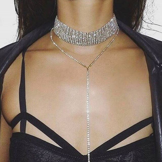 Năm 2017, vòng cổ choker vẫn hot nhưng phải là kiểu lấp lánh hột xoàn mới là chuẩn! - Ảnh 6.