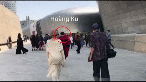 Lộ đoạn video chứng tỏ Sơn Tùng & Hoàng Ku bơ nhau đến cùng tại Seoul Fashion Week - Ảnh 4. Lộ đoạn video chứng tỏ Sơn Tùng & Hoàng Ku bơ nhau đến cùng tại Seoul Fashion Week - Ảnh 4.