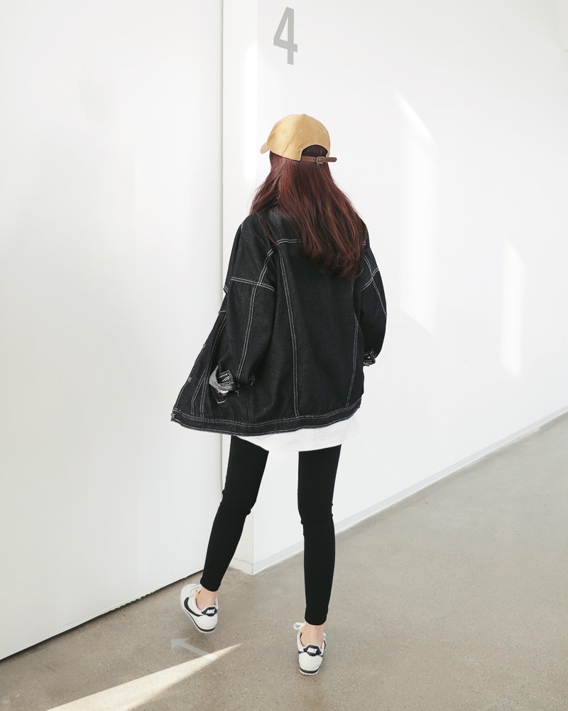 Trời se lạnh thế này không diện denim jacket dáng rộng thì mùa thu của bạn đã bớt thi vị đi mấy phần rồi! - Ảnh 5. Trời se lạnh thế này không diện denim jacket dáng rộng thì mùa thu của bạn đã bớt thi vị đi mấy phần rồi! - Ảnh 5.