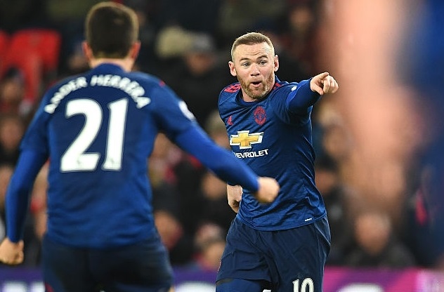 Sau 44 năm, Rooney phá kỷ lục ghi bàn của Man Utd - Ảnh 2.