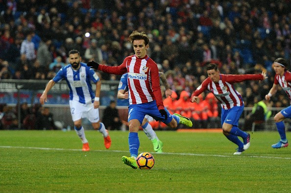 Mục tiêu săn đón số 1 của Man Utd sút penalty cực tệ - Ảnh 3.