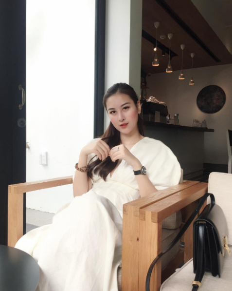 Lại mũi dài, cằm nhọn - Hà Lade khiến người ta chóng mặt vì không còn nhận ra - Ảnh 10.
