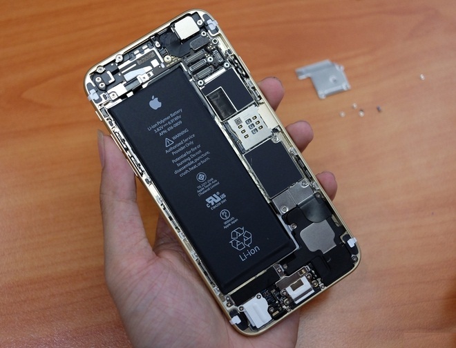 Kh&ocirc;ng cần tốn nhiều tiền, 4 c&aacute;ch n&agrave;y sẽ gi&uacute;p smartphone cũ tr&ocirc;ng như mới trong 1 nốt nhạc - Ảnh 1.