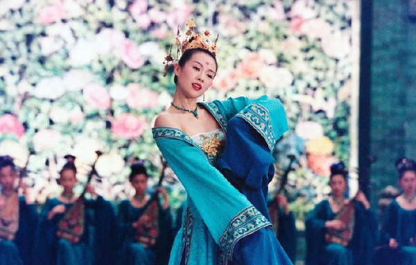 Từ chuyện Chương Tử Di, hiểu được l&yacute; do 20 nữ diễn vi&ecirc;n từ chối si&ecirc;u phẩm &ldquo;Chiến Lang 2&rdquo; - Ảnh 8.