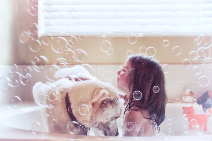 Nhũn tim trước hình ảnh thắm thiết quấn quýt bên nhau của cô chủ nhỏ và chú chó - Ảnh 17. Nhũn tim trước hình ảnh thắm thiết quấn quýt bên nhau của cô chủ nhỏ và chú chó - Ảnh 17.