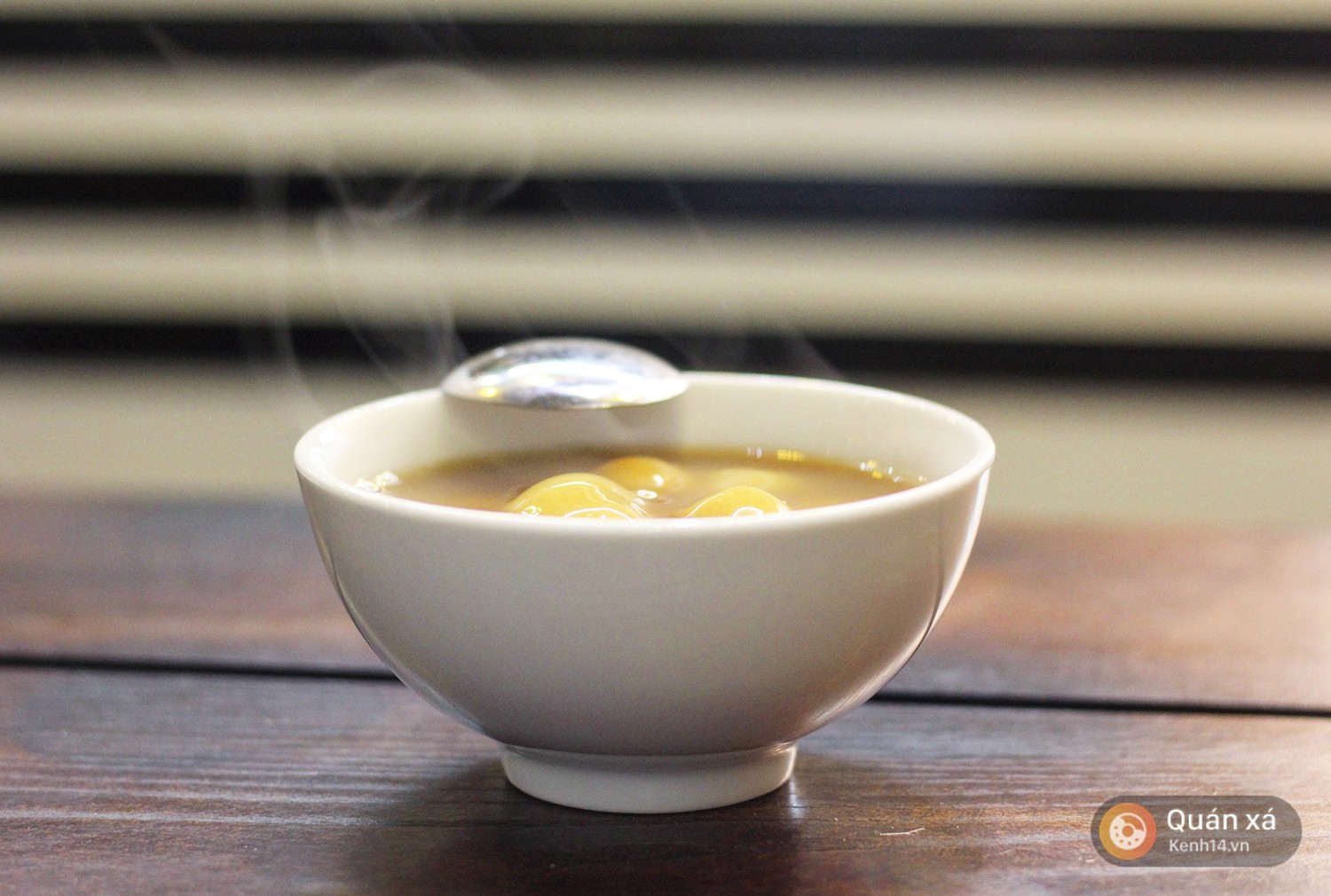 Ở Hà Nội mới xuất hiện một quán chuyên bán các món ăn vặt Nghệ An rất lạ - Ảnh 7. Ở Hà Nội mới xuất hiện một quán chuyên bán các món ăn vặt Nghệ An rất lạ - Ảnh 7.