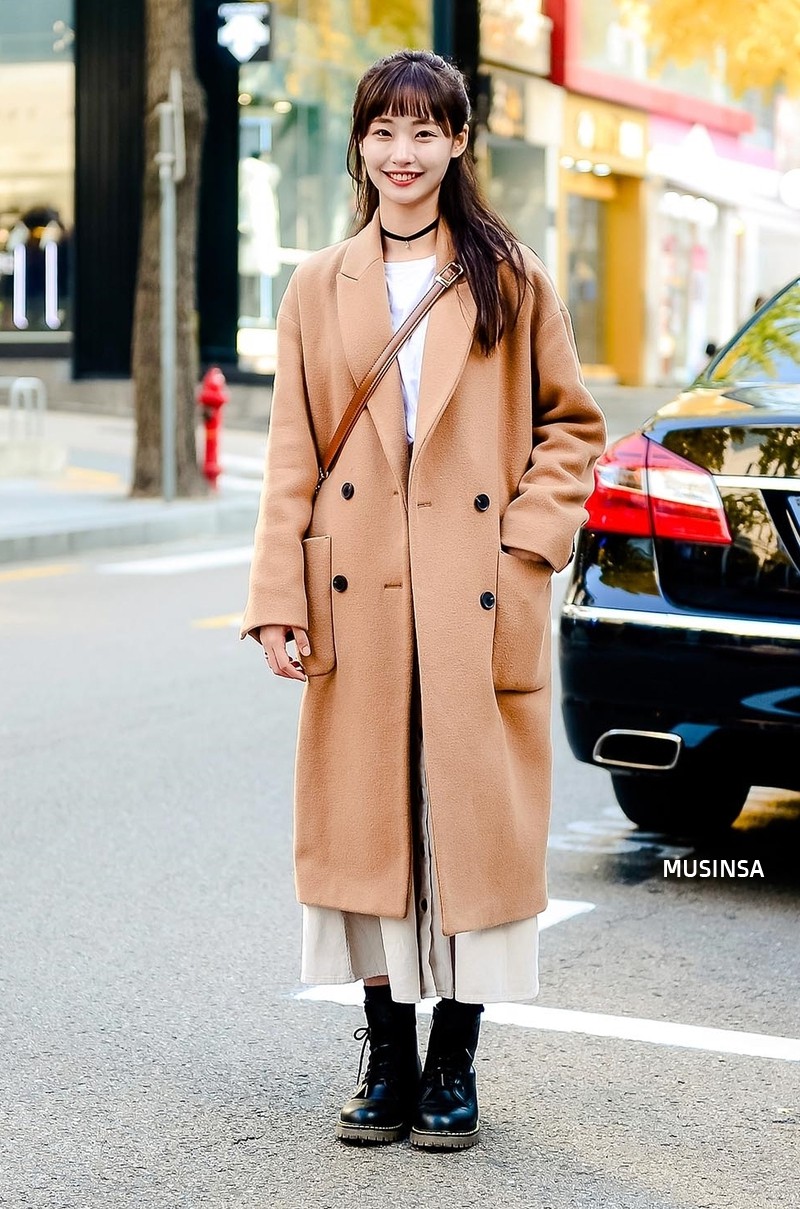 Ngắm street style mãn nhãn của giới trẻ Hàn, bạn sẽ thấy mình đã bỏ qua biết bao chiêu mix đồ đơn giản mà hay ho - Ảnh 8. Ngắm street style mãn nhãn của giới trẻ Hàn, bạn sẽ thấy mình đã bỏ qua biết bao chiêu mix đồ đơn giản mà hay ho - Ảnh 8.