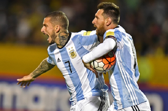 Argentina dự World Cup: Dưới bước chân của Messi thiên tài - Ảnh 2.