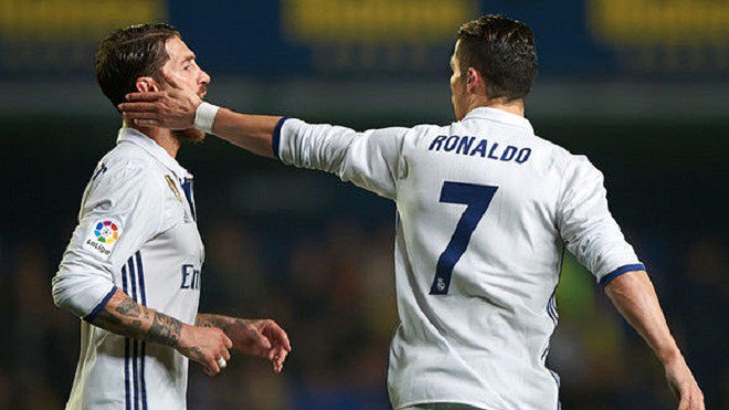 Ronaldo và Ramos khẩu chiến khiến nội bộ Real căng thẳng - Ảnh 1.