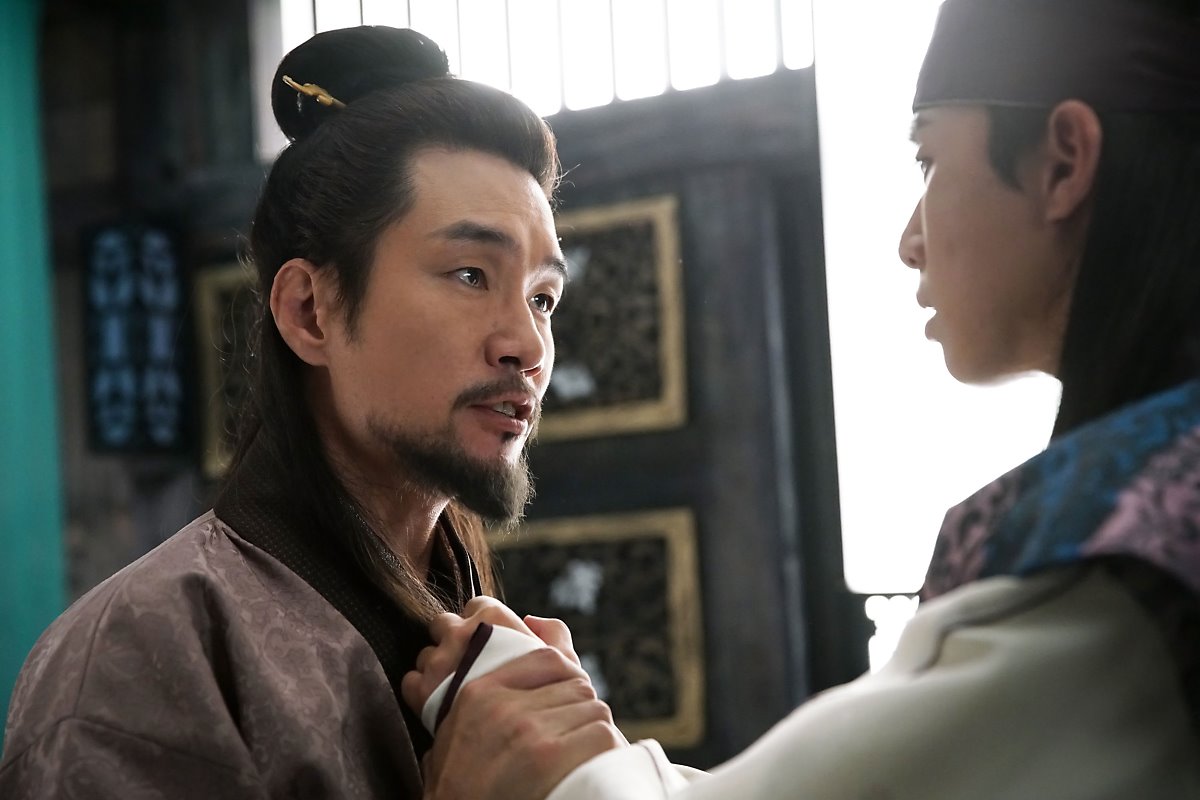 &ldquo;Hwarang&rdquo;: Qu&aacute; bất ngờ, Kim Tae Hyung (V) l&agrave; Hwarang đầu ti&ecirc;n phải chết! - Ảnh 15.