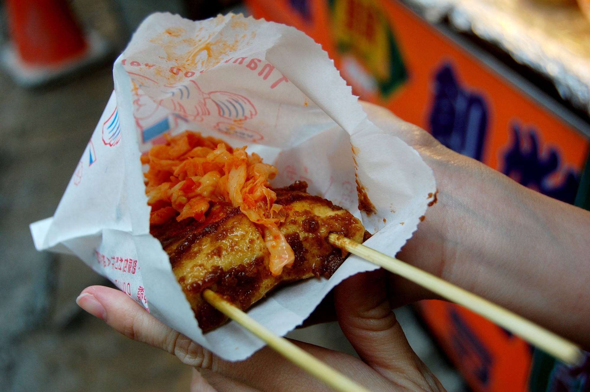 Món ăn thiên hạ đệ nhất thối vừa ăn vừa bịt mũi nhưng vị lại được công nhận là siêu ngon - Ảnh 6. Món ăn thiên hạ đệ nhất thối vừa ăn vừa bịt mũi nhưng vị lại được công nhận là siêu ngon - Ảnh 6.