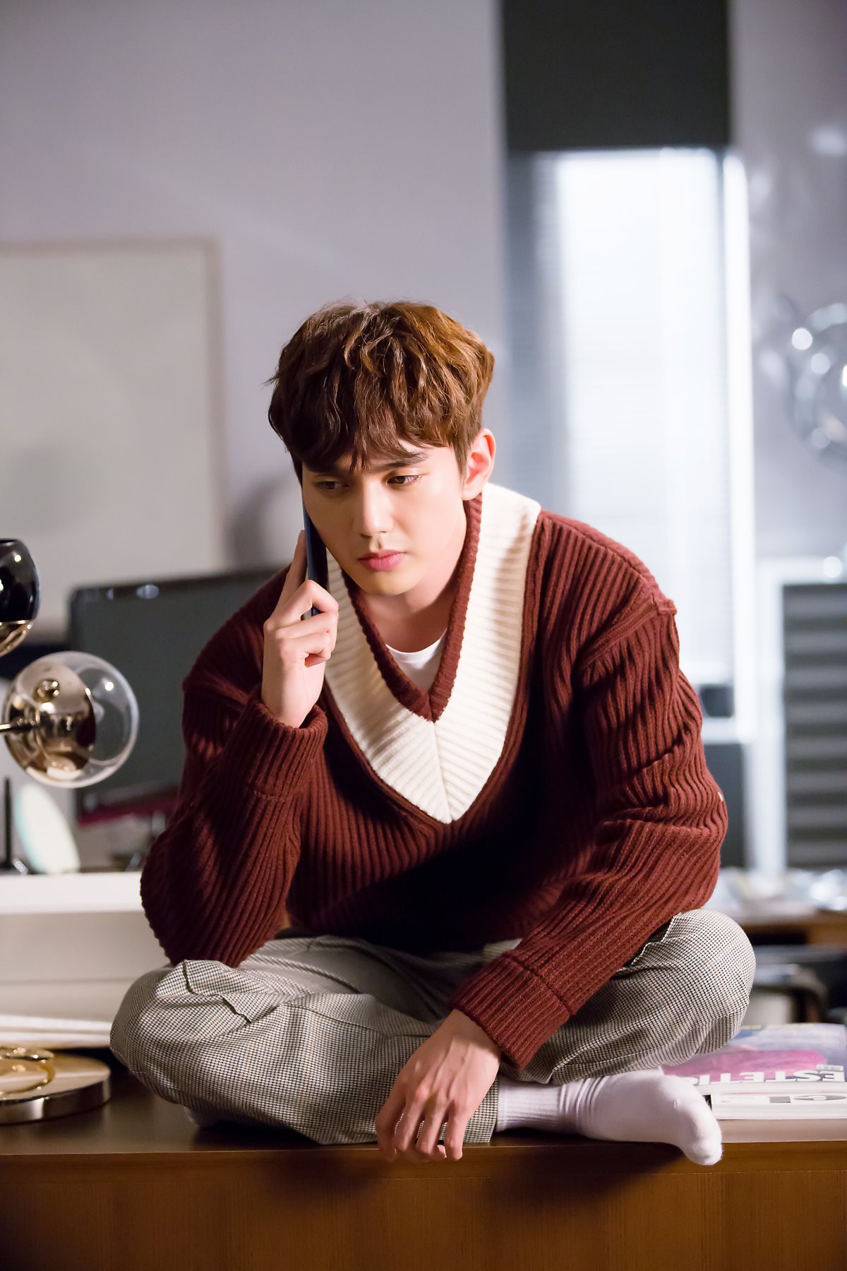 Yoo Seung Ho đã đẹp chết người, người yêu mới của anh còn xuất sắc hơn cả Kim So Hyun - Ảnh 4. Yoo Seung Ho đã đẹp chết người, người yêu mới của anh còn xuất sắc hơn cả Kim So Hyun - Ảnh 4.