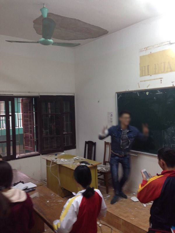 Hà Nội: Sập trần nhà tại trường Đại học Công Đoàn - Ảnh 2.