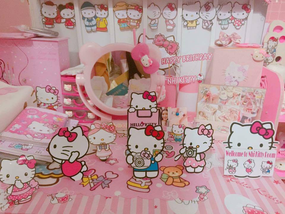 Chuyện tình chỉ có màu hồng theo nghĩa đen của cô nàng cuồng Hello Kitty - Ảnh 8.