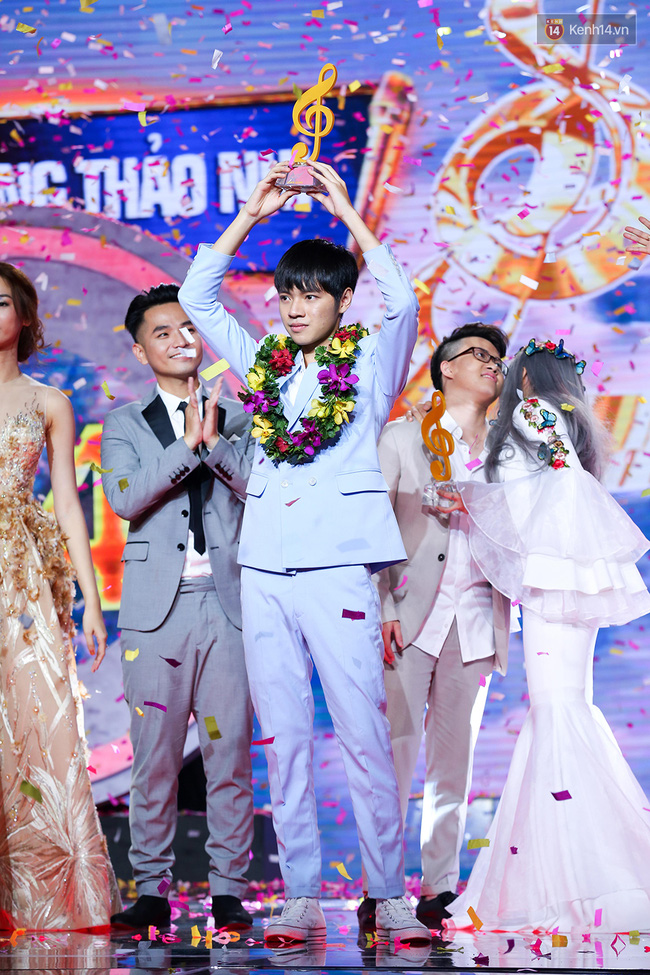 Hai cựu thí sinh Got Talent lần lượt đăng quang So You Think, Sing My Song - Ảnh 3.