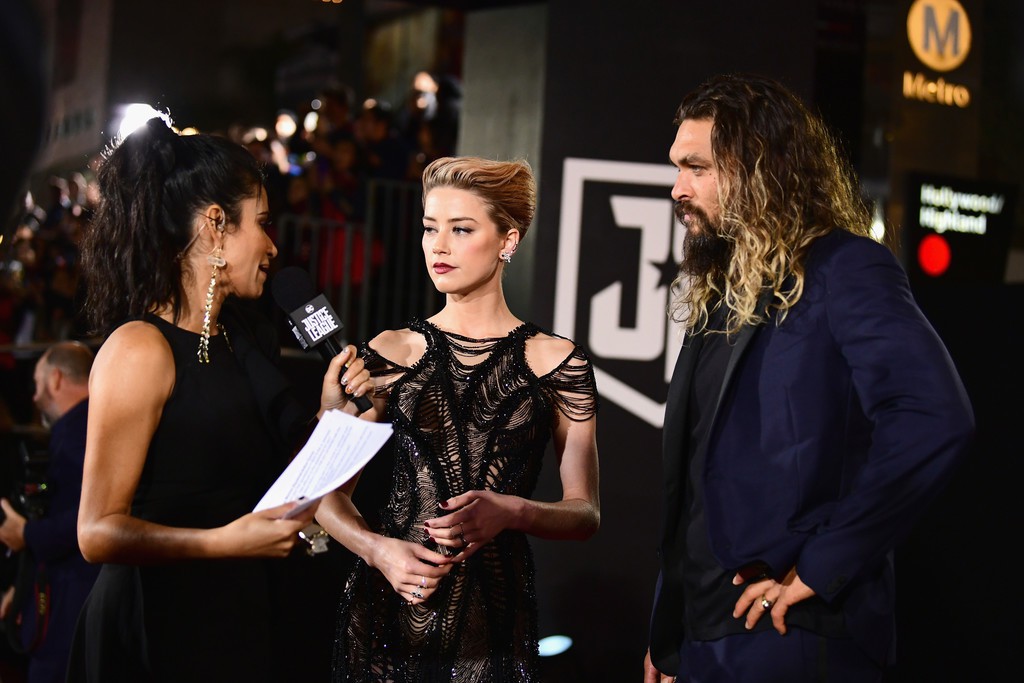 Dù lắm thị phi nhưng Amber Heard quả thật quá xinh đẹp, cân luôn cả Wonder Woman trên thảm đỏ - Ảnh 6. Dù lắm thị phi nhưng Amber Heard quả thật quá xinh đẹp, cân luôn cả Wonder Woman trên thảm đỏ - Ảnh 6.