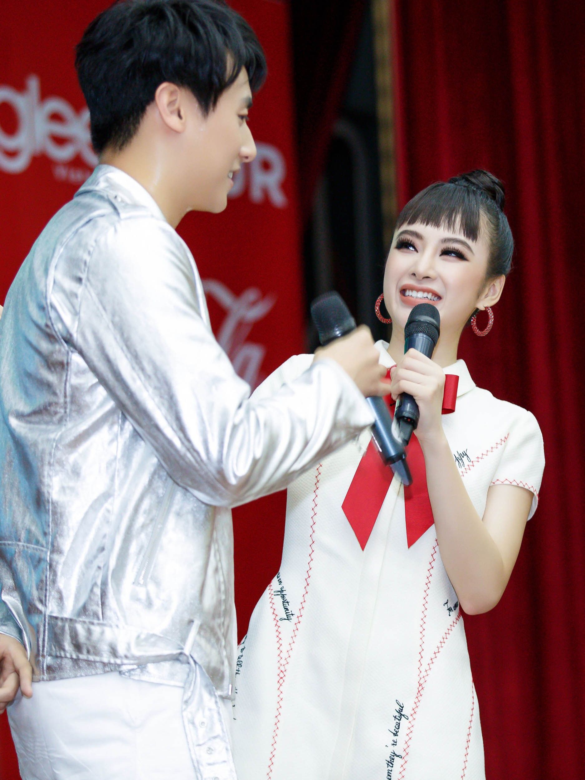 Angela Phương Trinh nắm tay Rocker Nguyễn, nhớ lại cảnh hôn nhau nhưng vẫn chọn Hữu Vi là bạn trai lý tưởng - Ảnh 4.