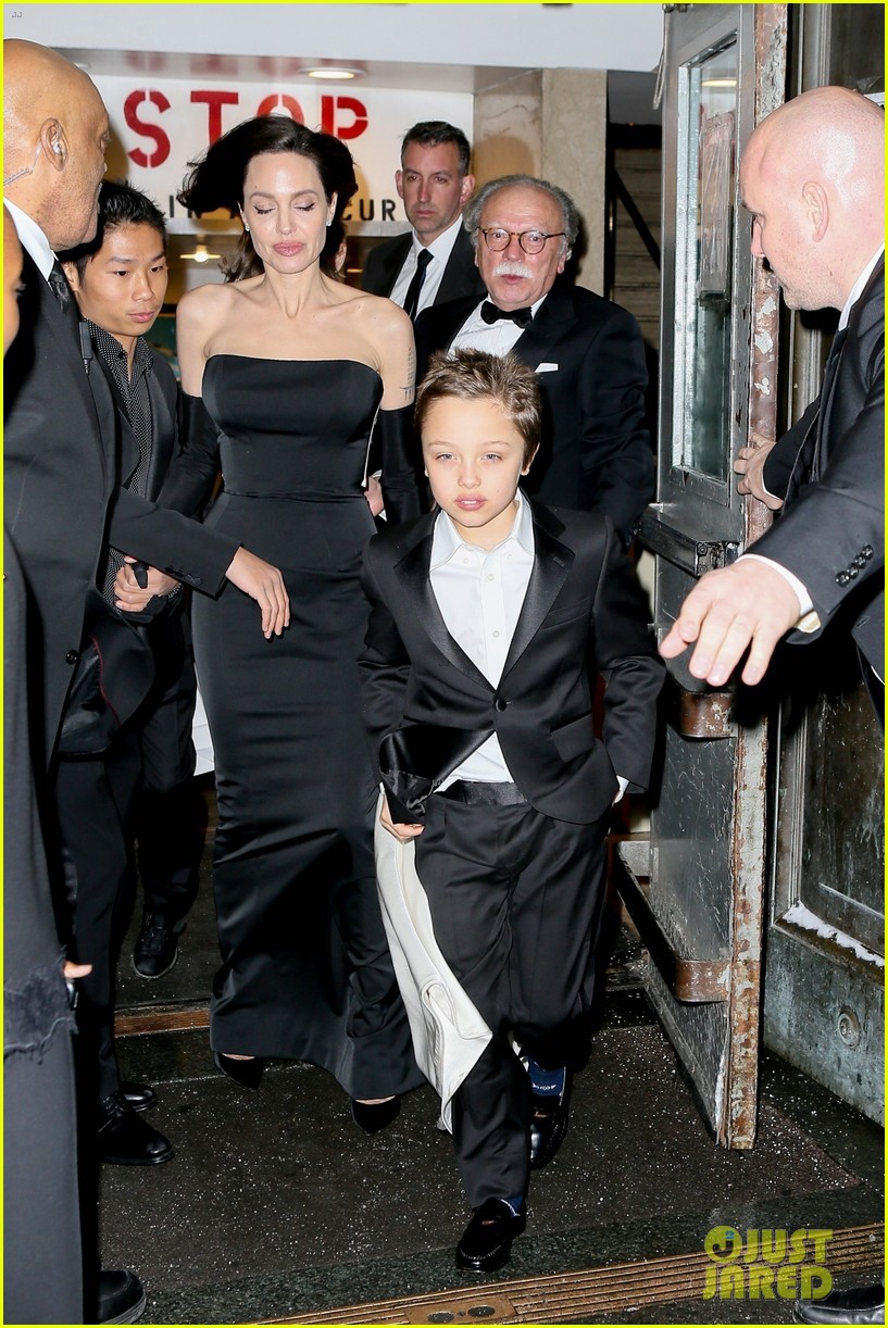 angelina-jolie-her-kids-get-dressed-up-f