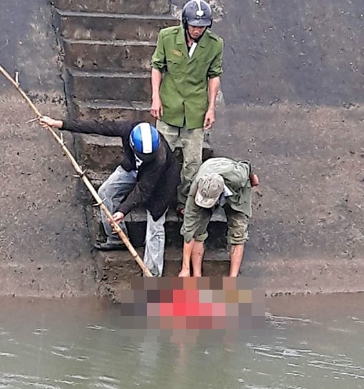 Quảng Nam: Hoảng hồn phát hiện thi thể người phụ nữ trôi trên kênh - Ảnh 2.