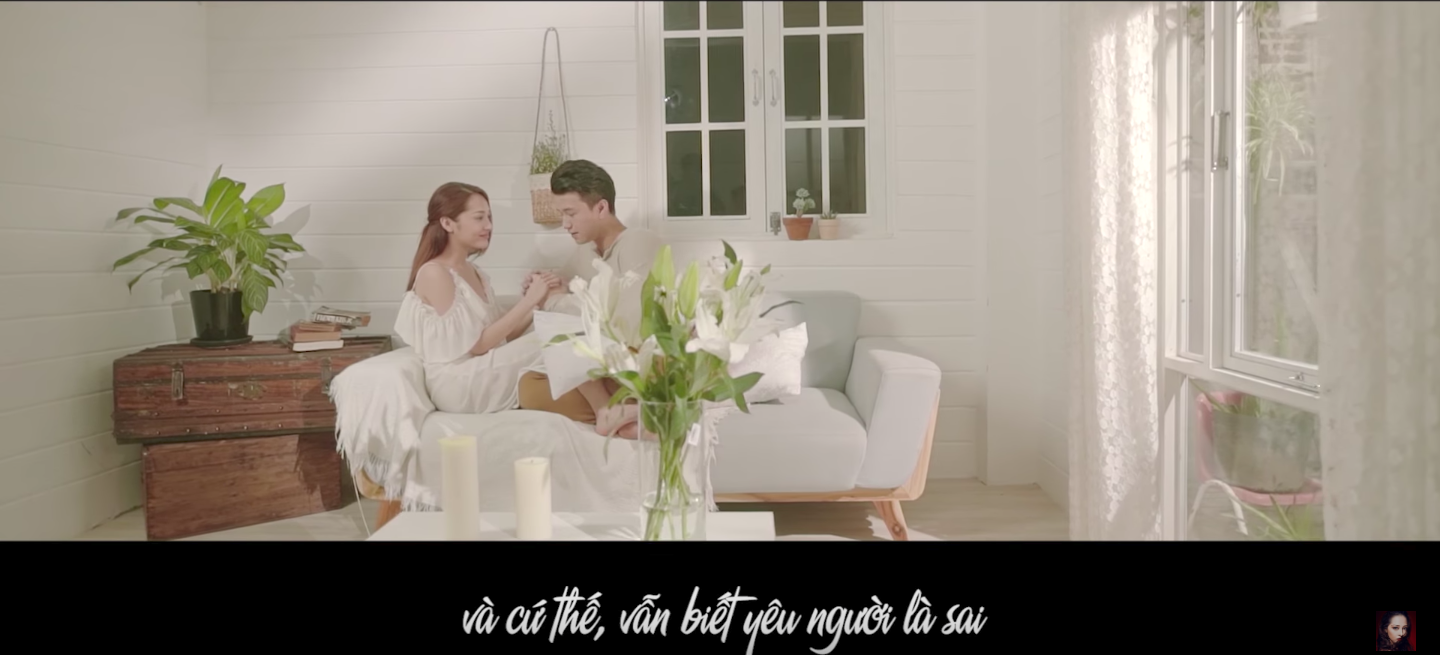 Bảo Anh làm clip giải thích chuyện tình luân hồi cho 2 MV đình đám, có kèm giọng lồng tiếng như... phim kiếm hiệp - Ảnh 5. Bảo Anh làm clip giải thích chuyện tình luân hồi cho 2 MV đình đám, có kèm giọng lồng tiếng như... phim kiếm hiệp - Ảnh 5.