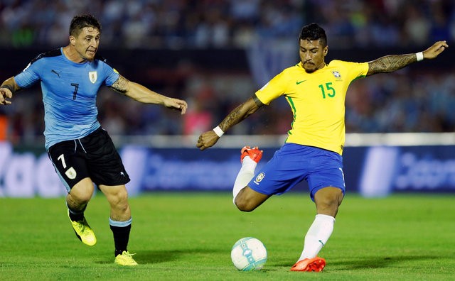 Sao Brazil chơi bóng ở Trung Quốc lập hat-trick vào lưới Uruguay - Ảnh 5.