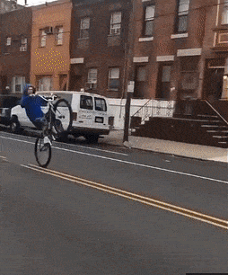 16 kẻ to gan d&aacute;m đ&ugrave;a giỡn với Thần Chết - Ảnh 1.