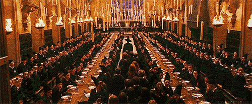 Fan khắp thế giới kỷ niệm ngày sau 19 năm, Harry Potter đưa các con lên tàu tốc hành trở lại Hogwarts - Ảnh 4.