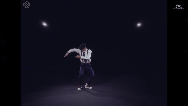 Lay (EXO) bất ngờ đ&aacute;nh &uacute;p fan bằng MV si&ecirc;u l&atilde;ng mạn đậm chất Ph&aacute;p - Ảnh 4.