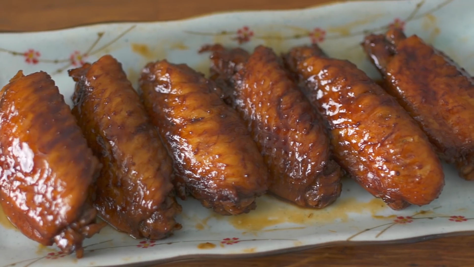 Ăn g&agrave; uống coca l&agrave; điều qu&aacute; b&igrave;nh thường, vậy nếu ăn g&agrave; kho c&ugrave;ng coca th&igrave; sao nhỉ? - Ảnh 11.