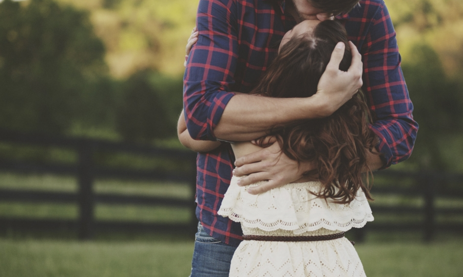 Đ&agrave;n &ocirc;ng ga-lăng l&agrave; kh&ocirc;ng thể thiếu 15 h&agrave;nh động n&agrave;y - Ảnh 1.