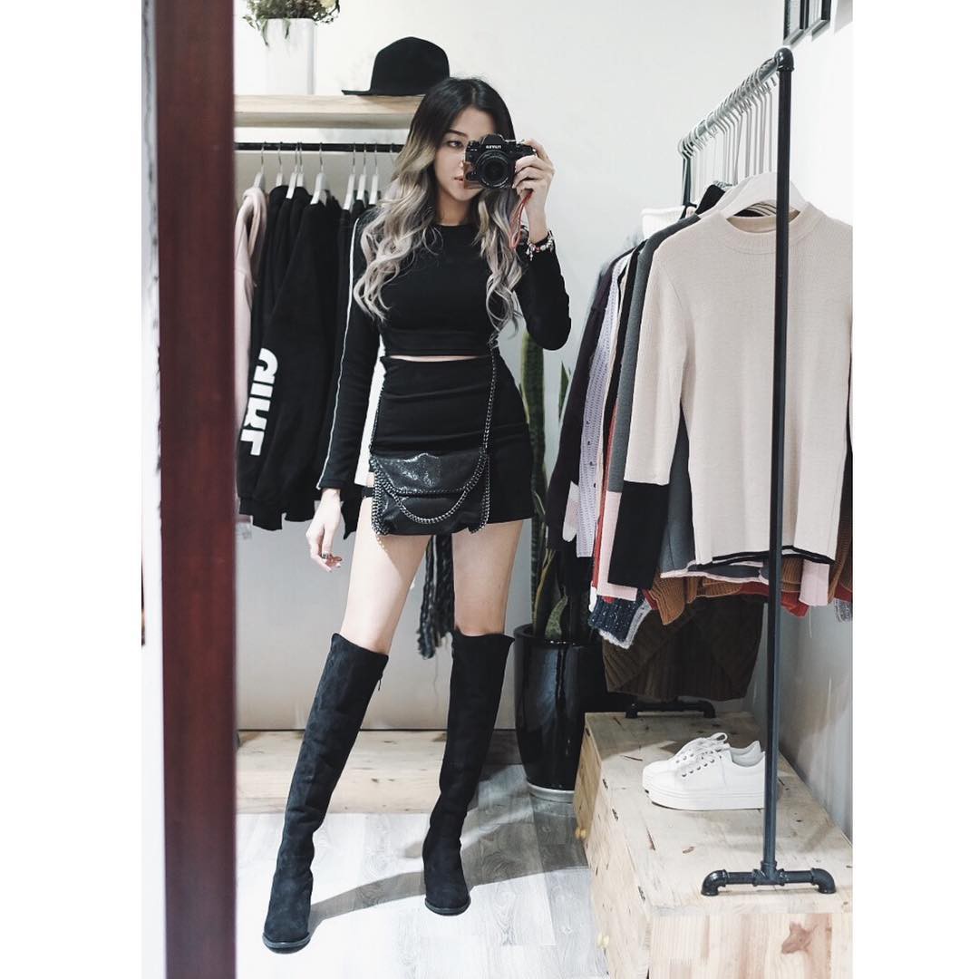 Chẳng hẹn mà gặp, Hà Hồ, Phí Phương Anh, Kỳ Duyên và loạt hot girl Việt đều đang mê mệt kiểu boot này - Ảnh 11. Chẳng hẹn mà gặp, Hà Hồ, Phí Phương Anh, Kỳ Duyên và loạt hot girl Việt đều đang mê mệt kiểu boot này - Ảnh 11.