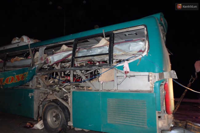 Chùm ảnh: Hiện trường vụ xe khách giường nằm Ka Long phát nổ kinh hoàng trên quốc lộ - Ảnh 3.